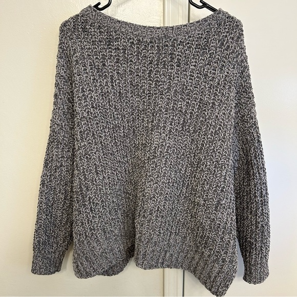 American Eagle Outfitters Gray Chunky Knit Oversized Sweater Size Small - Picture 1 of 5